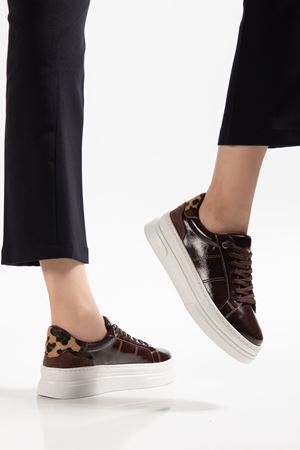 Kadın Acı Kahve Rugan Poli Taban Leopar Desenli Bağcıklı Yüksek Spor Ayakkabı 