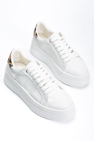 Kadın Beyaz Cilt Poli Taban Leopar Desenli Bağcıklı Yüksek Spor Ayakkabı 