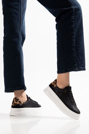 Kadın Siyah Cilt Poli Taban Leopar Desenli Bağcıklı Yüksek Spor Ayakkabı 