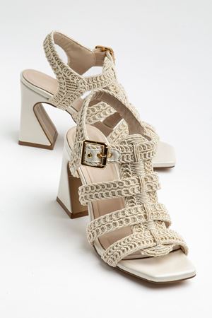 Aria Kadın Bej Cilt Örgülü Detaylı Klasik Topuklu Ayakkabı 