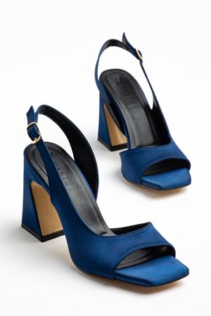 Benito Kadın Lacivert Saten Özel Tasarım Topuklu Ayakkabı    