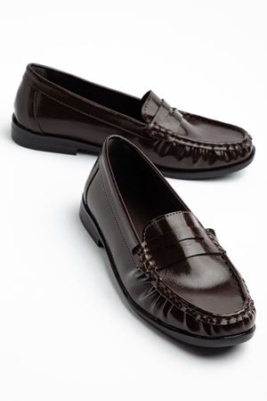  Kadın Acı Kahve Parlak Cilt Termo Kaymaz Taban Babet