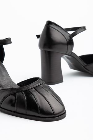 Kadın Siyah Hakiki Deri Klasik Topuklu Ayakkabı