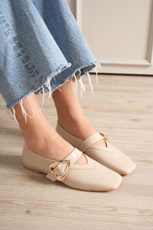 Kadın Bej Babet Rugan Kalp Tokalı Ortopedik Rahat 