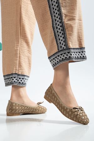 Bero Kadın Vizon El Örgüsü Fiyonklu Ortopedik Babet   