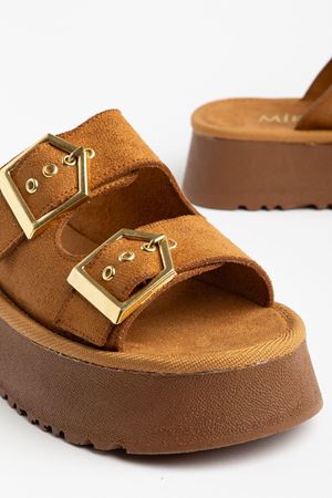 Kadın Taba Süet Yüksek Poli Taban Çift Tokalı Terlik  