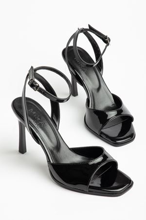 Lesley Çapraz Bantlı Siyah Rugan Tek Bantlı Kadın Ayakkabı 