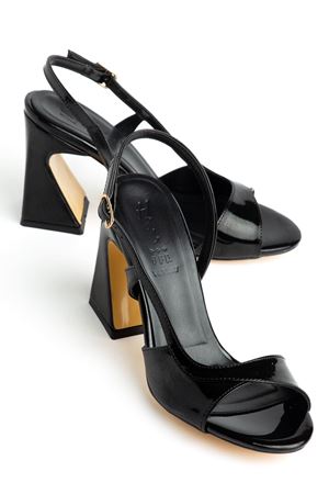 Kadın Siyah Rugan Özel Ökçe Klasik Topuklu Ayakkabı  