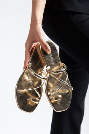 Jenet Kadın Altın Gold Yüzük Detaylı Günlük Sandalet  