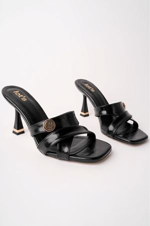 Berra Kadın Siyah Küt Burunlu Tokalı Topuklu Terlik