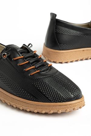 Esma Kadın Siyah Cilt İçi Hakiki Deri Bağcıklı Ortopedik Babet