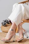 Pagan Gümüş Simli Şeffaf Bantlı Detaylı Yüksek Şeffaf Topuklu Kadın Ayakkabı  