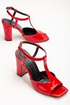 Entela Topuklu Kırmızı Rugan Küt Burunlu Kadın Ayakkabı  