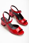 Keri Topuklu Kırmızı Rugan Küt Burun Kadın Ayakkabı  