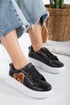Sianne Siyah Kalın Tabanlı Ayıcık Detaylı Sneakers  