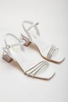 Gerdh Beyaz Taşlı Cilt Alçak Topuklu Ayakkabı 