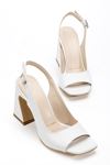 Kadın Beyaz Cilt Özel Tasarım Ökçe Klasik Topuklu Ayakkabı 